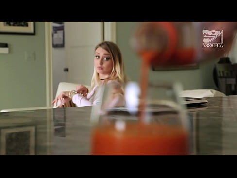 ❤️ Vehivavy mafana amin'ny nono lehibe sy tery pussy mahazo akoho avy resy, fa tena mafy ❤️ Fomba vetaveta mafy aminay ️❤